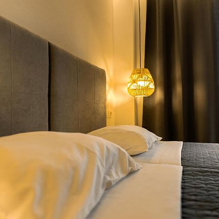 Manos Pension Фалираки Экстерьер фото