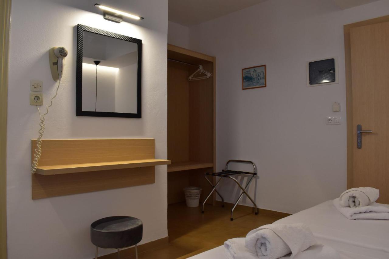 Manos Pension Фалираки Экстерьер фото