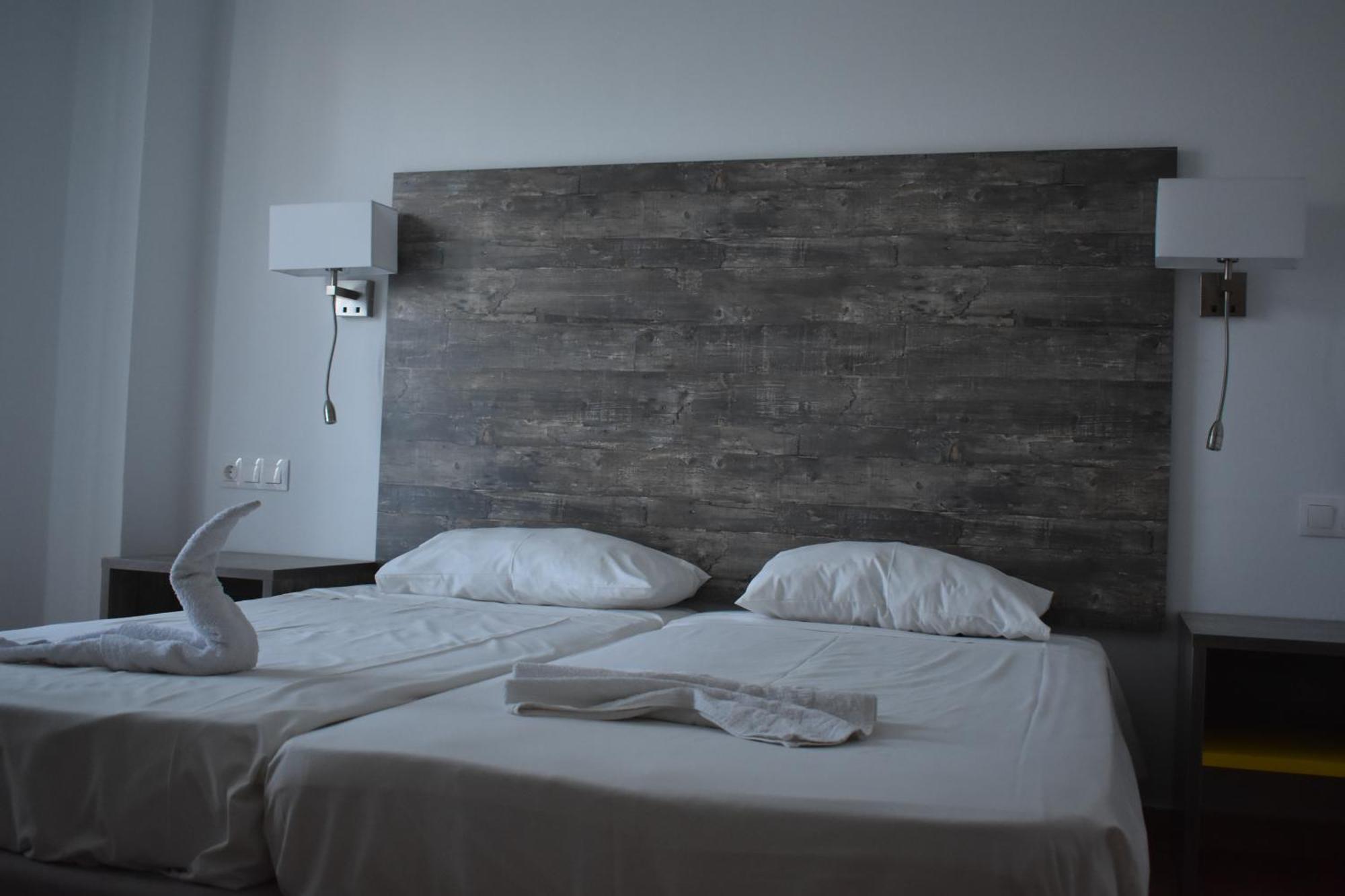 Manos Pension Фалираки Экстерьер фото