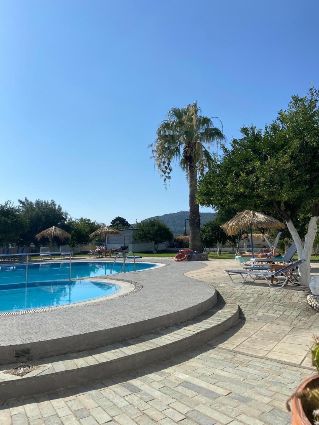 Manos Pension Фалираки Экстерьер фото