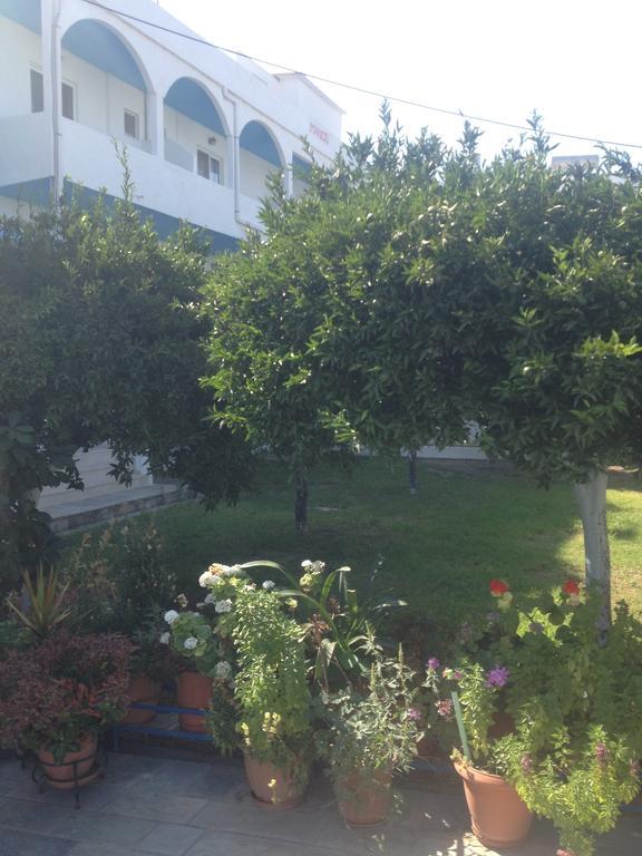 Manos Pension Фалираки Экстерьер фото